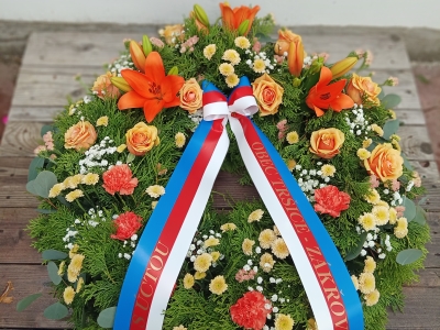 Věnec z živých květů 