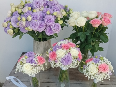 Fialovo-růžová : celá výzdoba