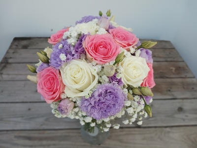 Fialovo-růžová : pro nevěstu